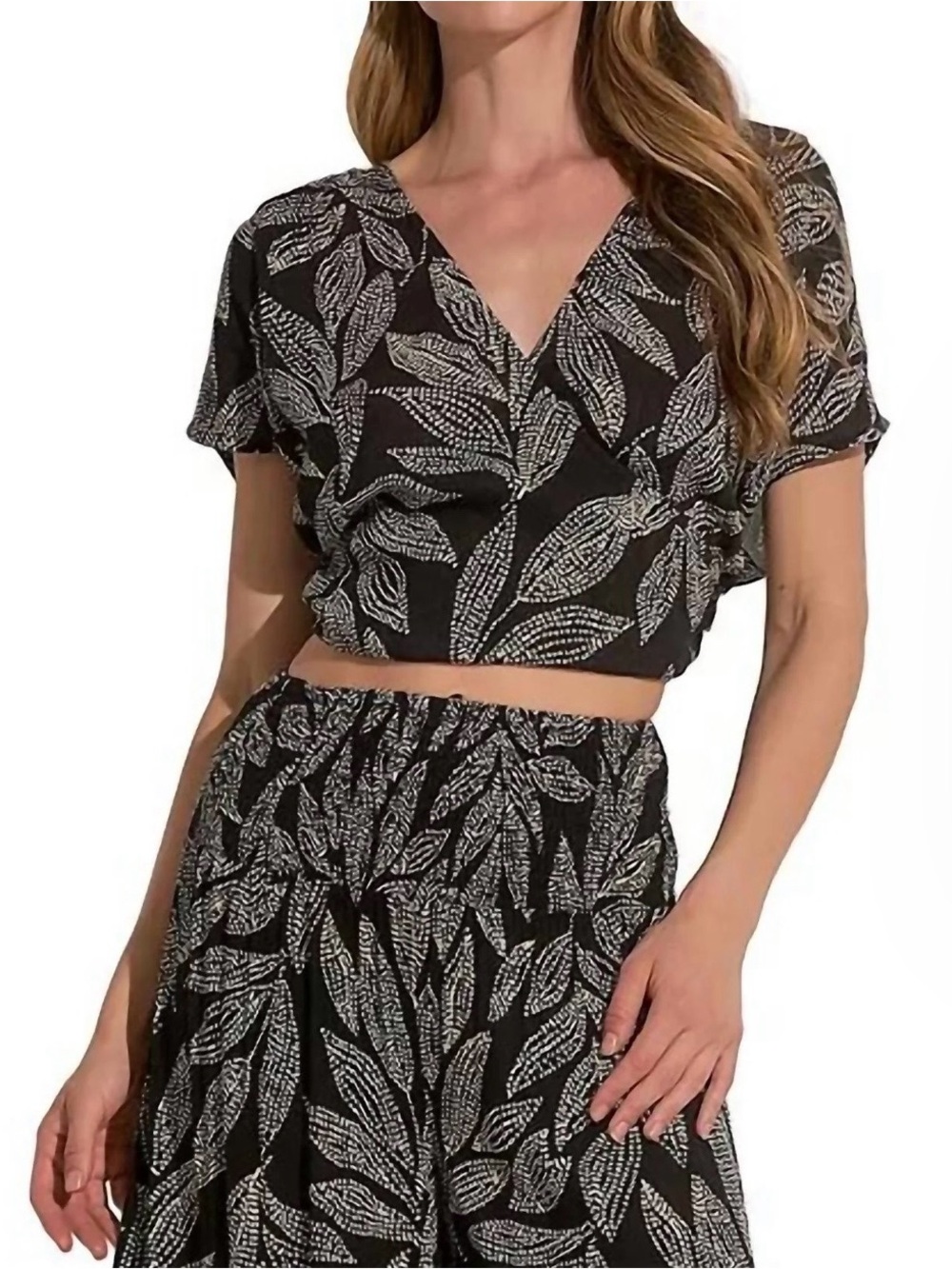 Women’s Black Wrap Style Cropped Top by Elan